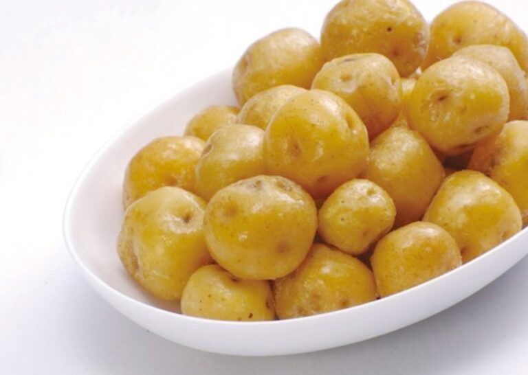 皮つき蒸しじゃがいも